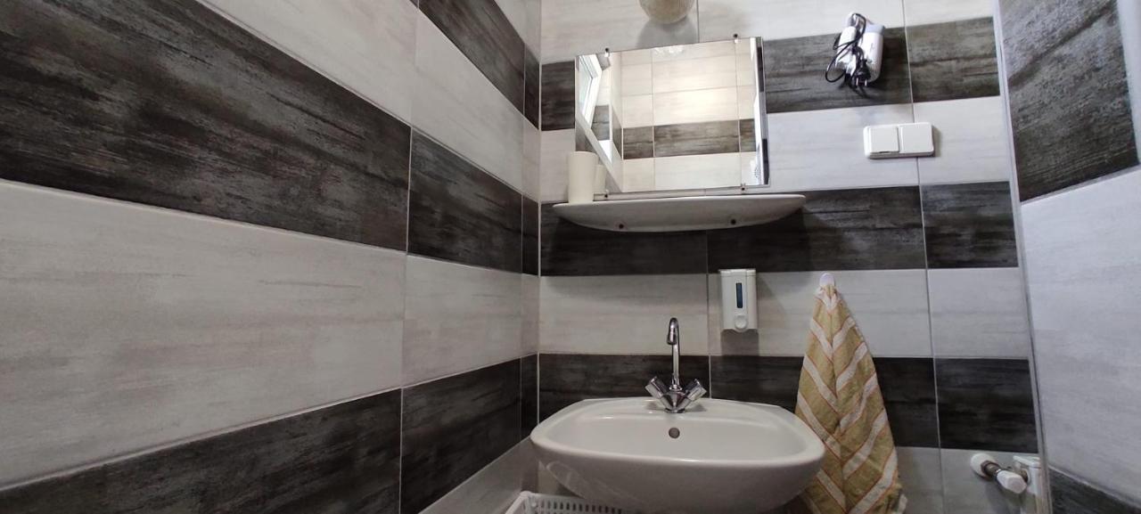 Fortuna Apartman Hajdúszoboszló Exterior foto