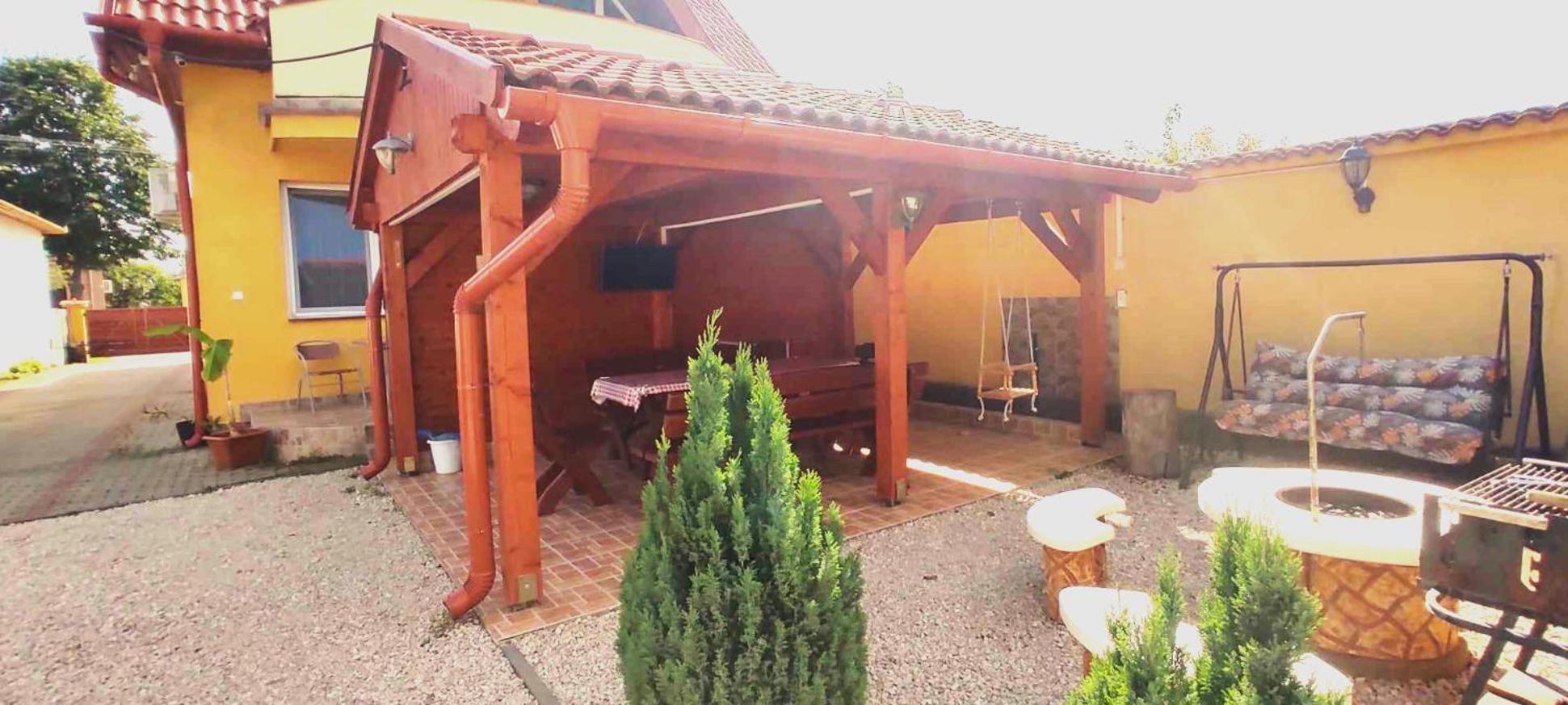 Fortuna Apartman Hajdúszoboszló Exterior foto